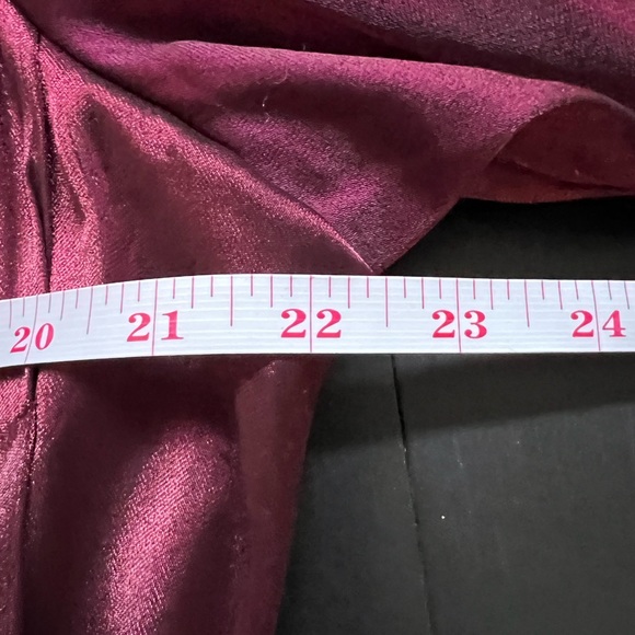 Samuel Dong Pleated Jacket in Metallic Maroon with Pleated Collar - Large - Picture 7 of 8